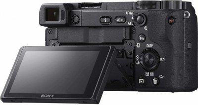 SONY ILCE-6400 + 16-50mm