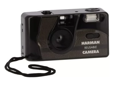 Fotoaparát HARMAN 35mm + 2x film Kentmere