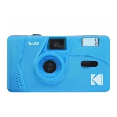 KODAK M35 modrý, analogový fotoaparát, fix-focus (1/120s, 31mm / 10.0)